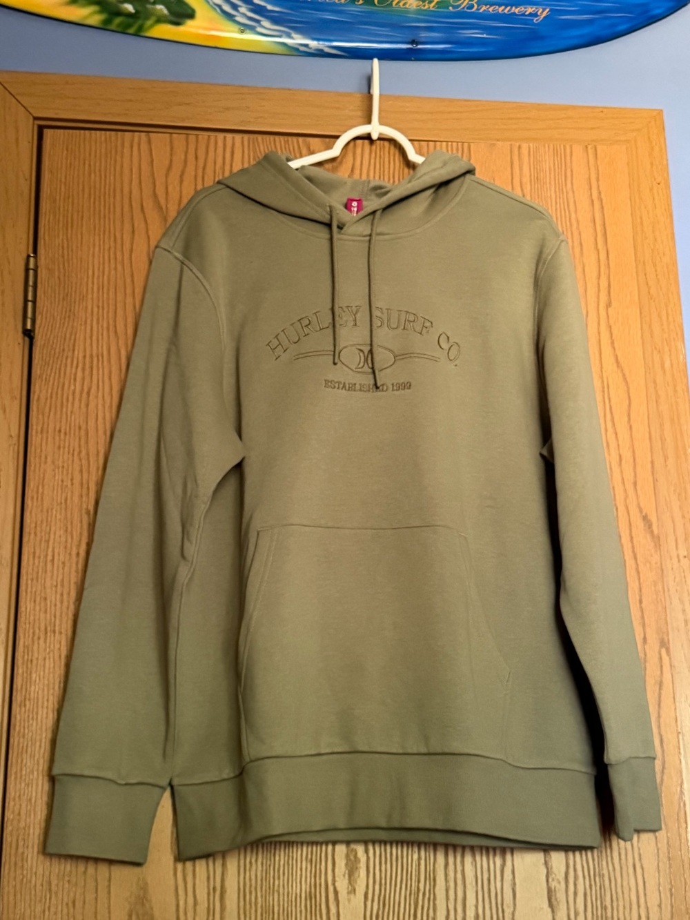 Hurley Embroidered Hoodie Lg Olive Green NWT (very small fabric Flaw)